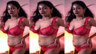 Tamil Actress Lavanya Manickam Sexy Bikini Teasing
