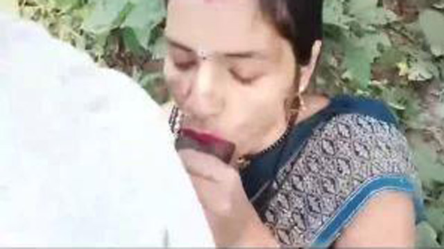 Bhabhi Ko Jungle me pel diya house owner